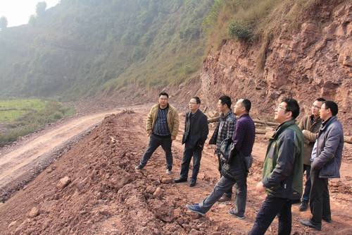 董蜀良、汪輝德春節(jié)前夕到蟠龍湖水庫、銅頭引水工程等項目慰問一線干部職工